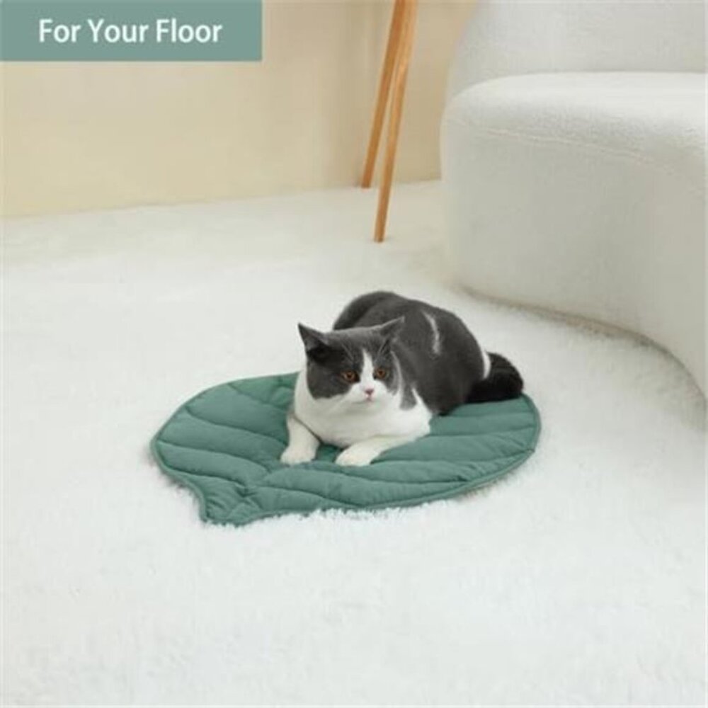Leaf Shaped Cat Bed Pad 30x20 Cotton Warm Pet Mat Indoor Feral Cats - Picture 7 of 7